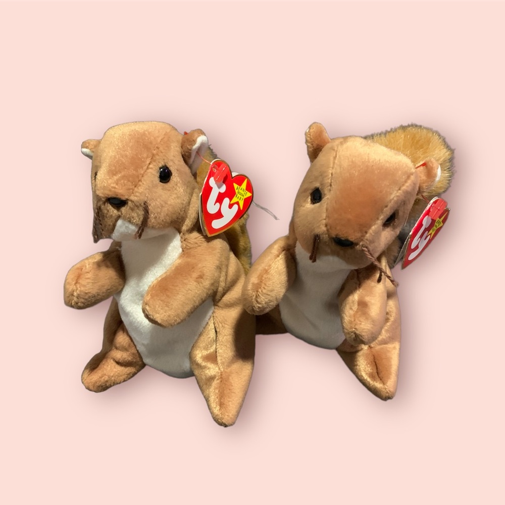 2; 1996 RETIRED ORIGINAL Ty Beanie Baby NUTS the Squirrel Collection
